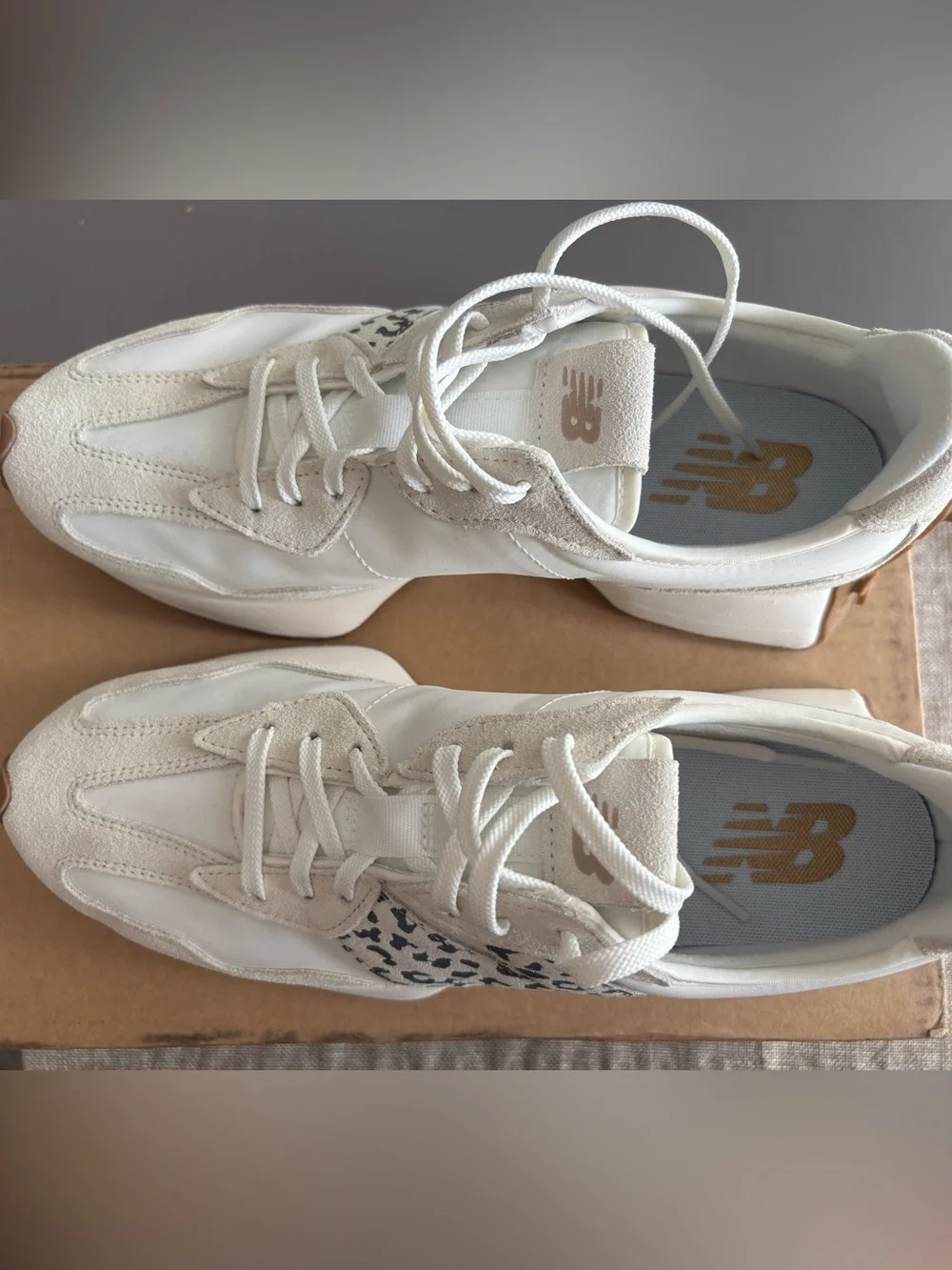 New Balance women sneakers
